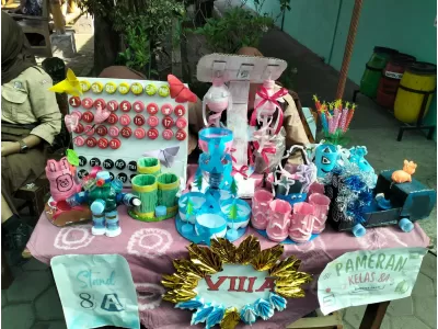 Kerajinan Barang Bekas 8A