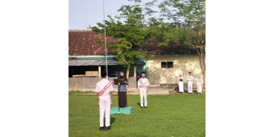 Kegiatan Upacara Bendera